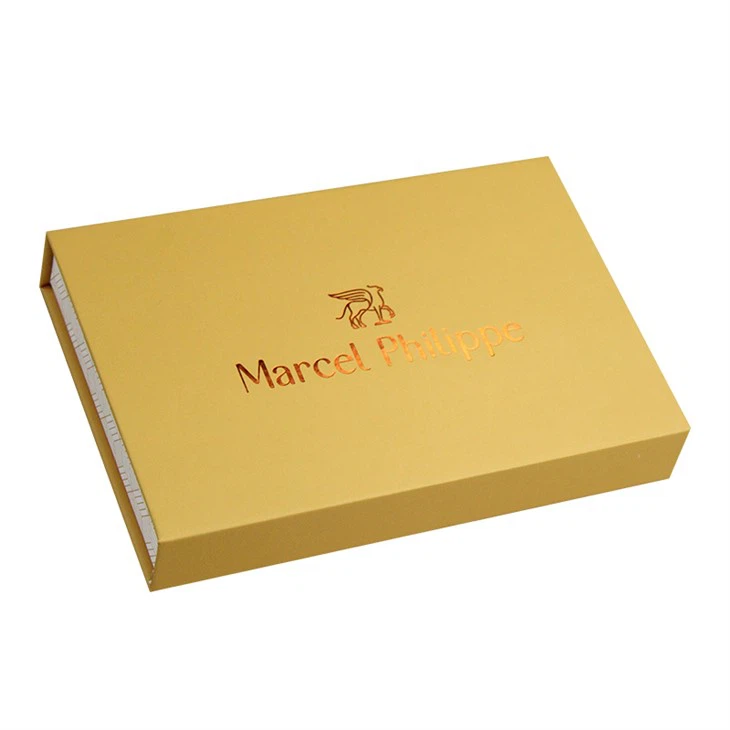 A4 Box Hadiah Magnetik .