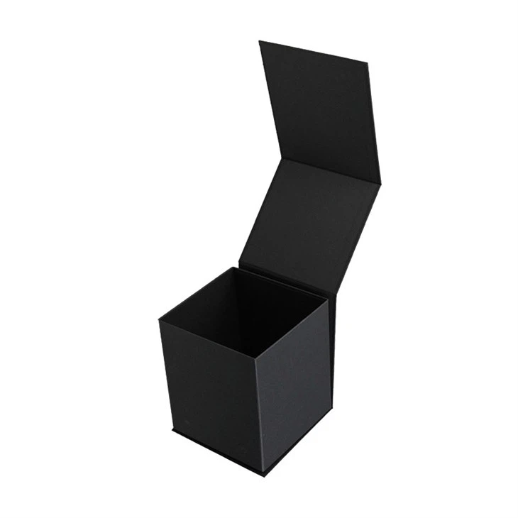 Black Kraft Square Magnetic Folding Box
