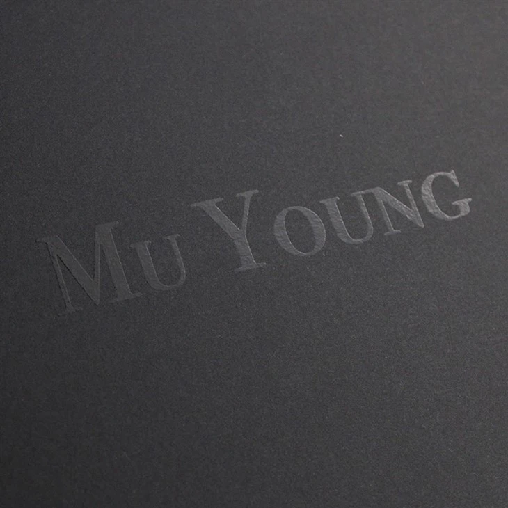 Black Kraft Square Magnetic Folding Box